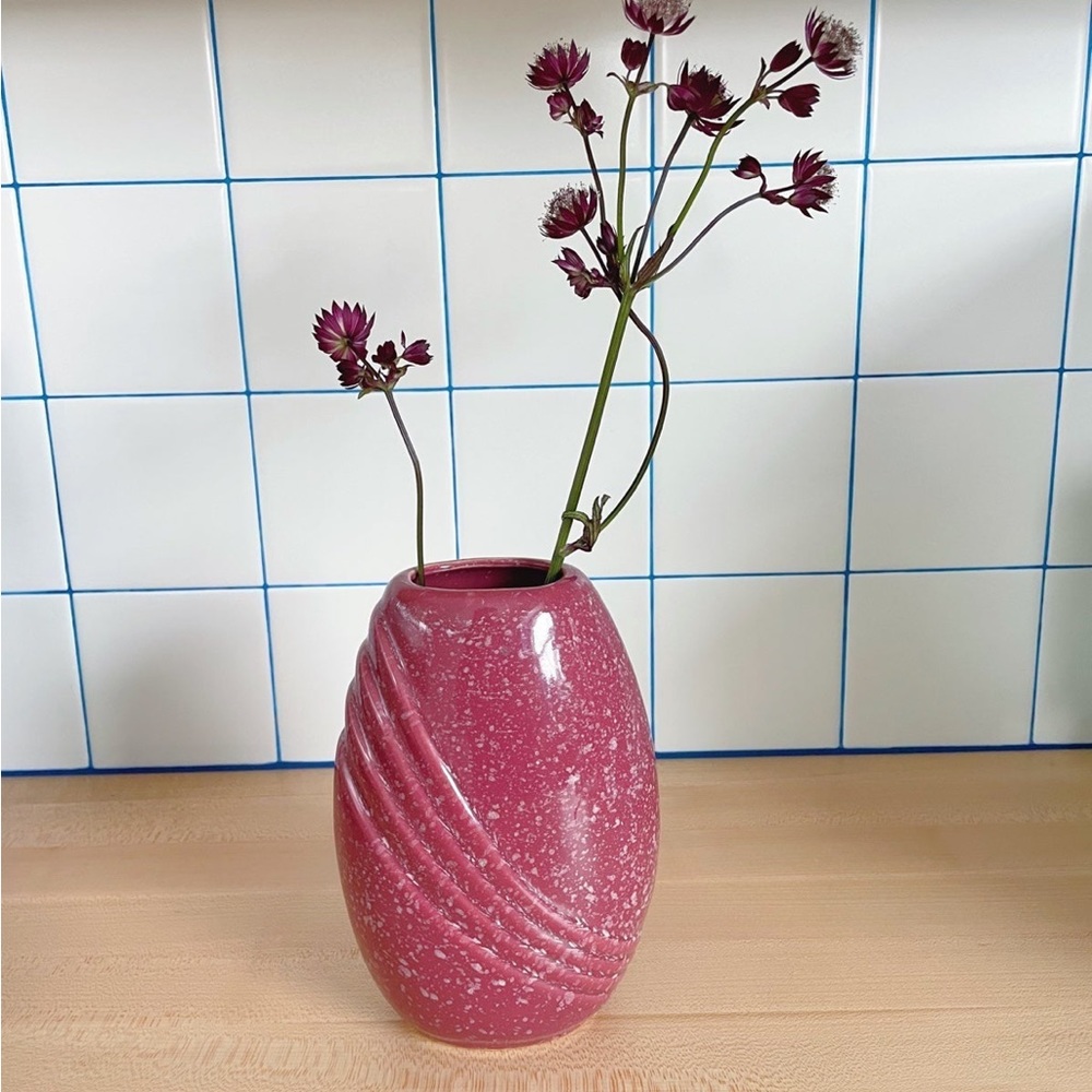 Vintage Speckled Mauve Draped Vase
